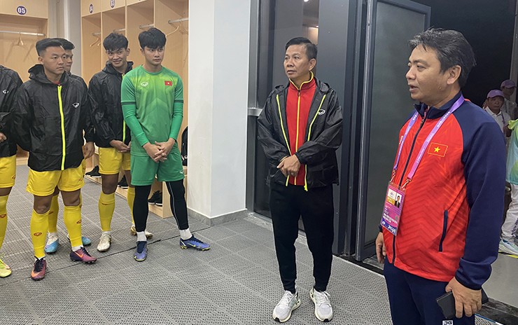 HLV Hoàng Anh Tuấn: U23 Việt Nam sẽ cố lách qua khe cửa hẹp khi đấu Saudi Arabia - 1