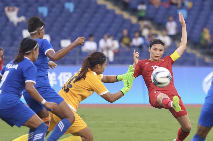 Video bóng đá ĐT nữ Việt Nam - Nepal: Bước ngoặt Hải Yến, khởi đầu thuận lợi (ASIAD) - 1
