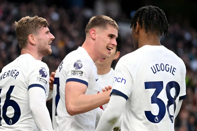 Tottenham tìm lại niềm vui chiến thắng.